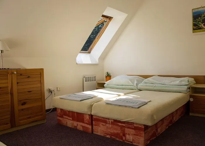Figura Hotell 3*